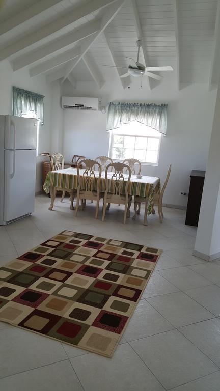 Worthing Beach Apartments Bridgetown Buitenkant foto